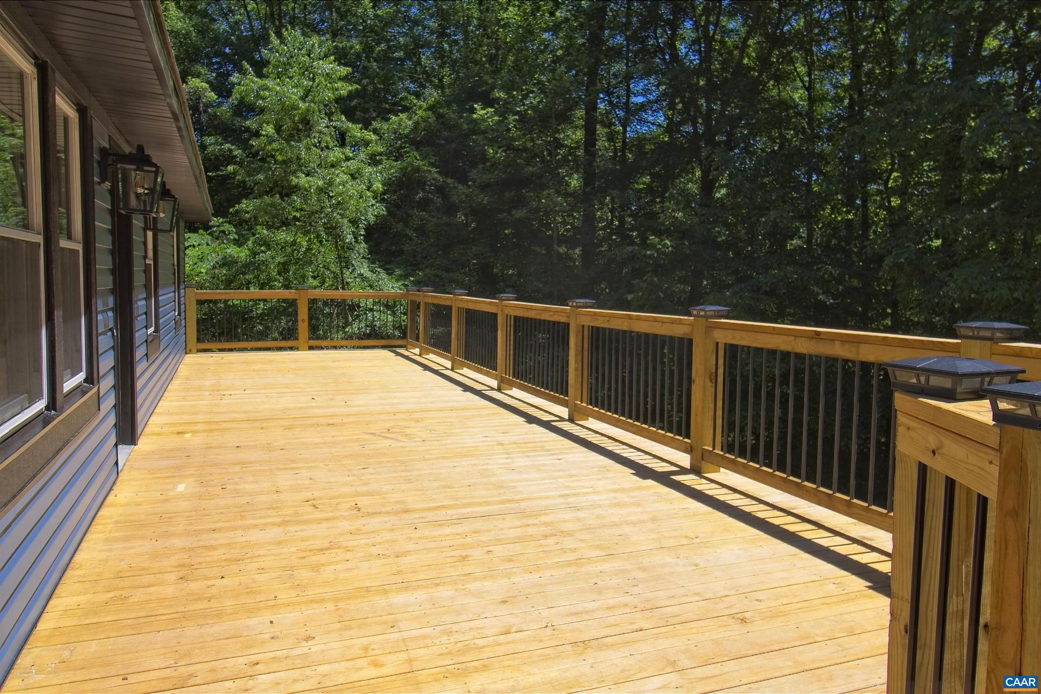 TRAILSIDE - Residential