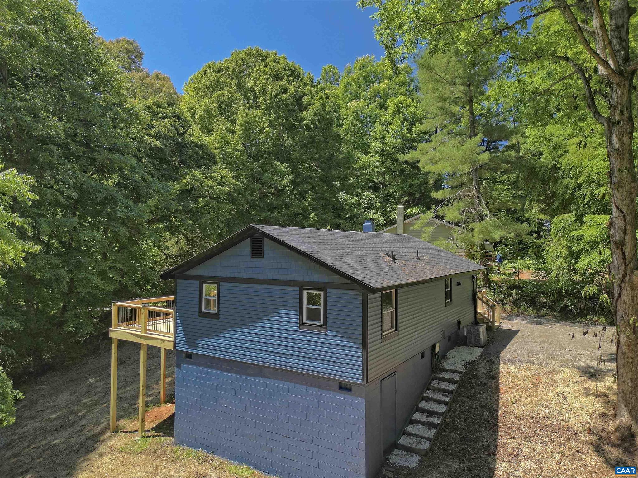 TRAILSIDE - Residential