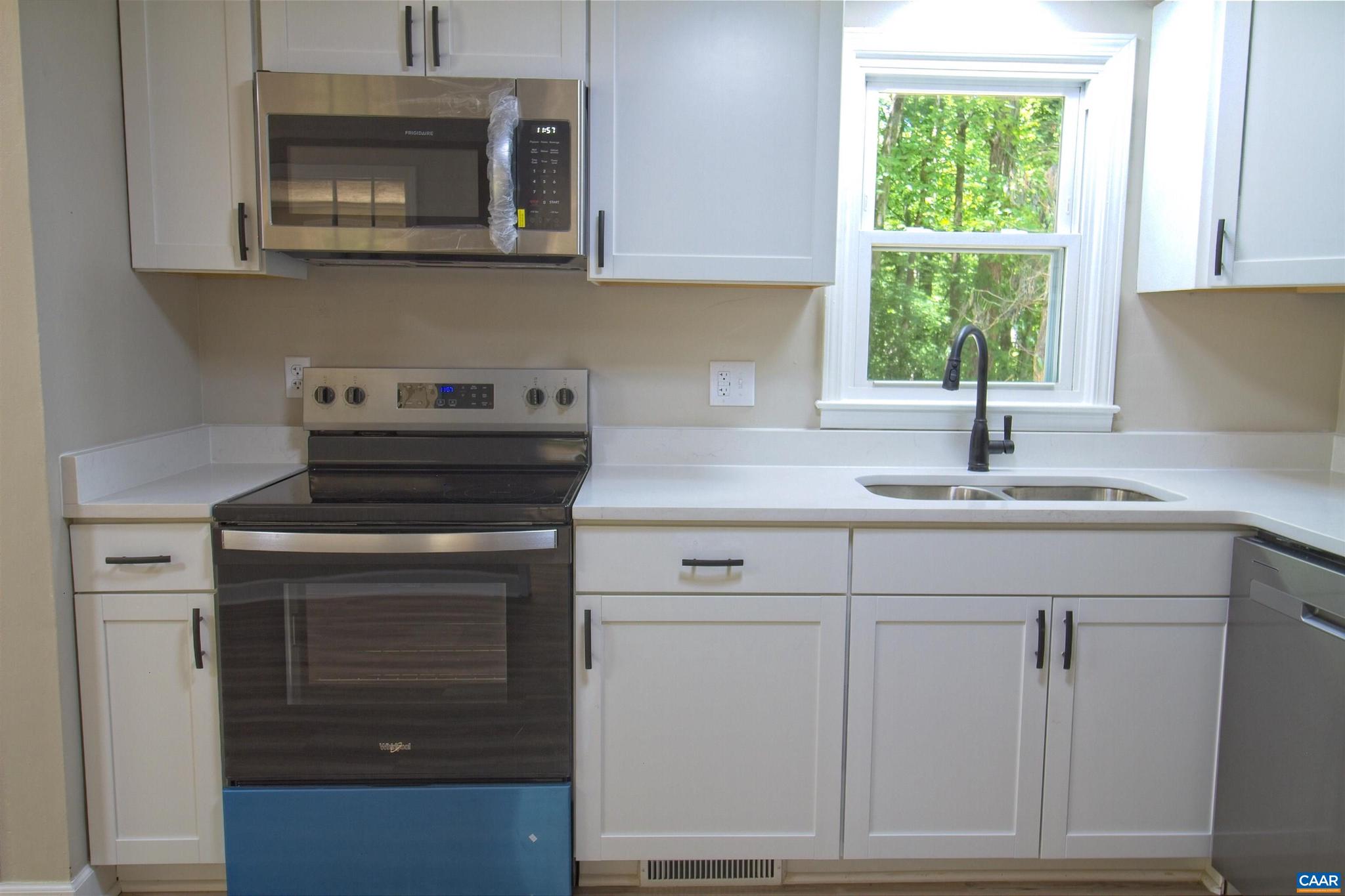 TRAILSIDE - Residential