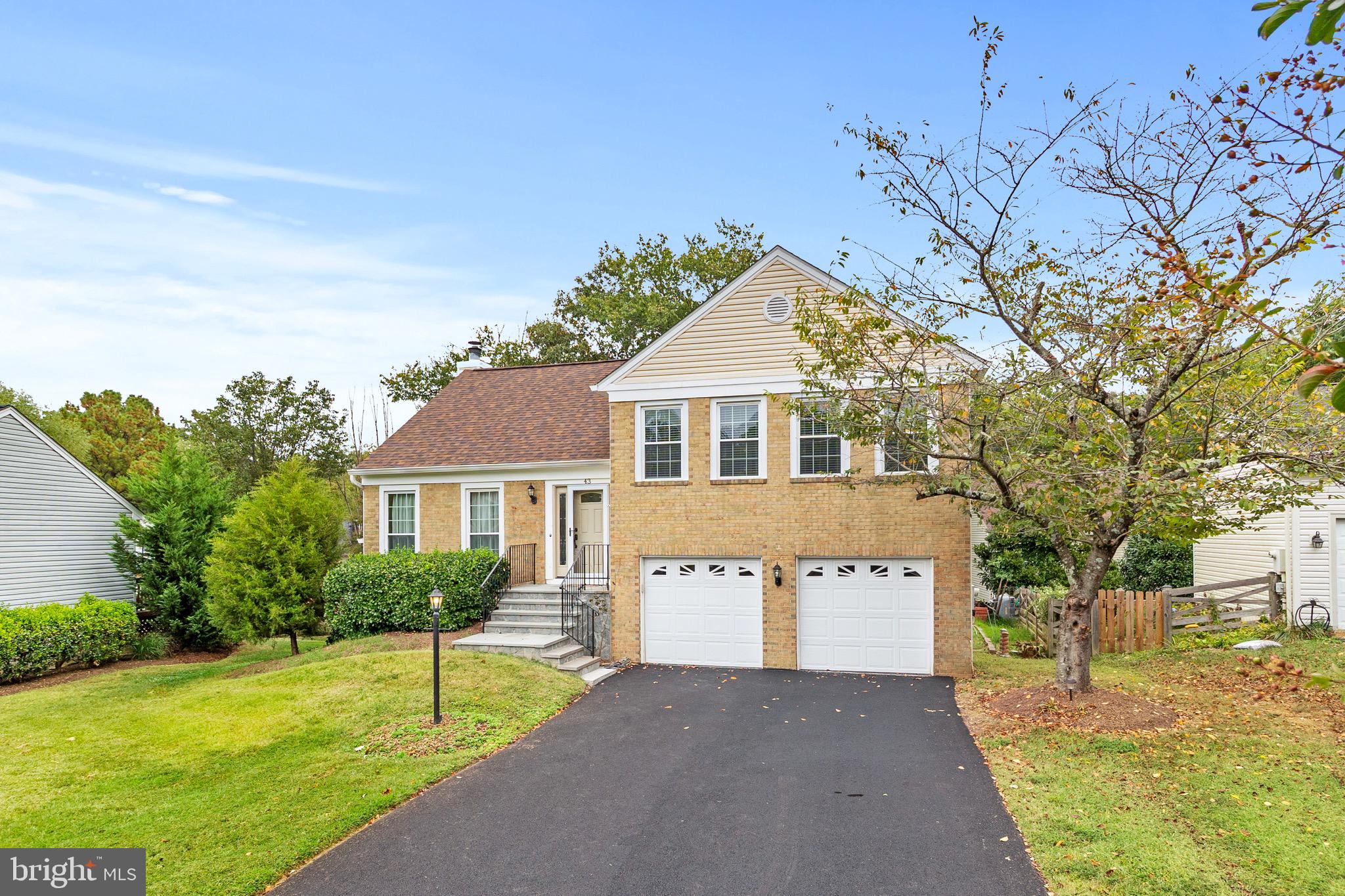 43 BENTLEY DRIVE