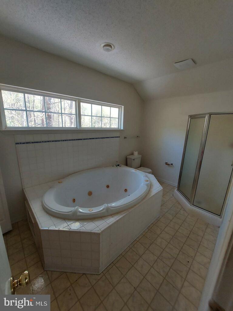 LAKE CAROLINE - Residential