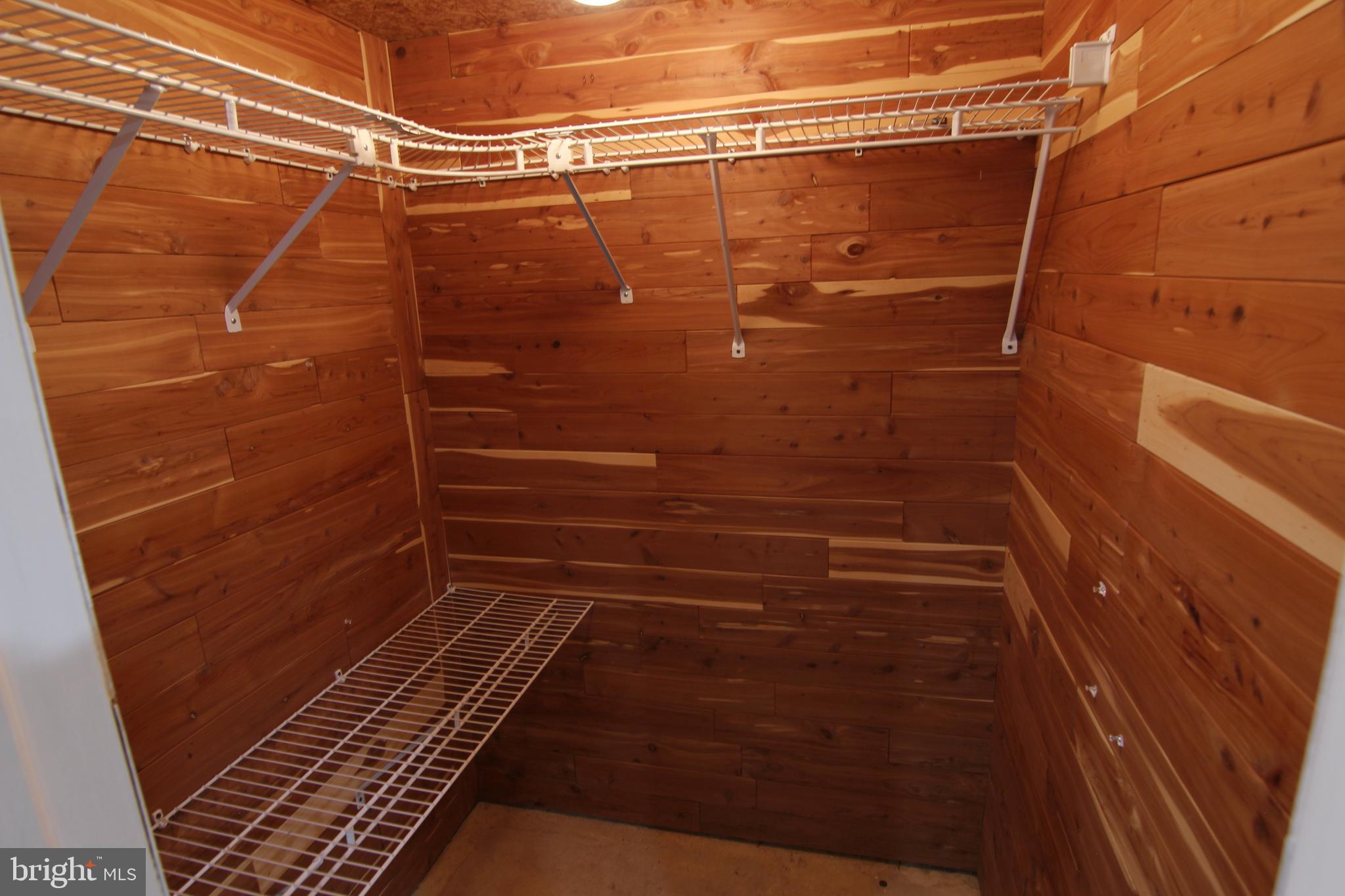 ABBEY LANE - Residential Lease