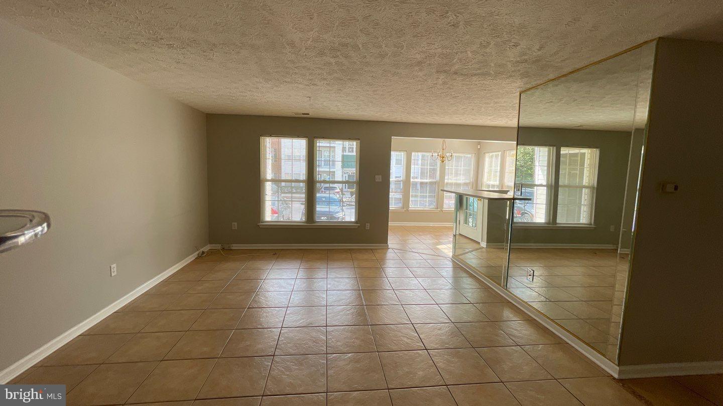 RIDERS RIDGE - Residential Lease