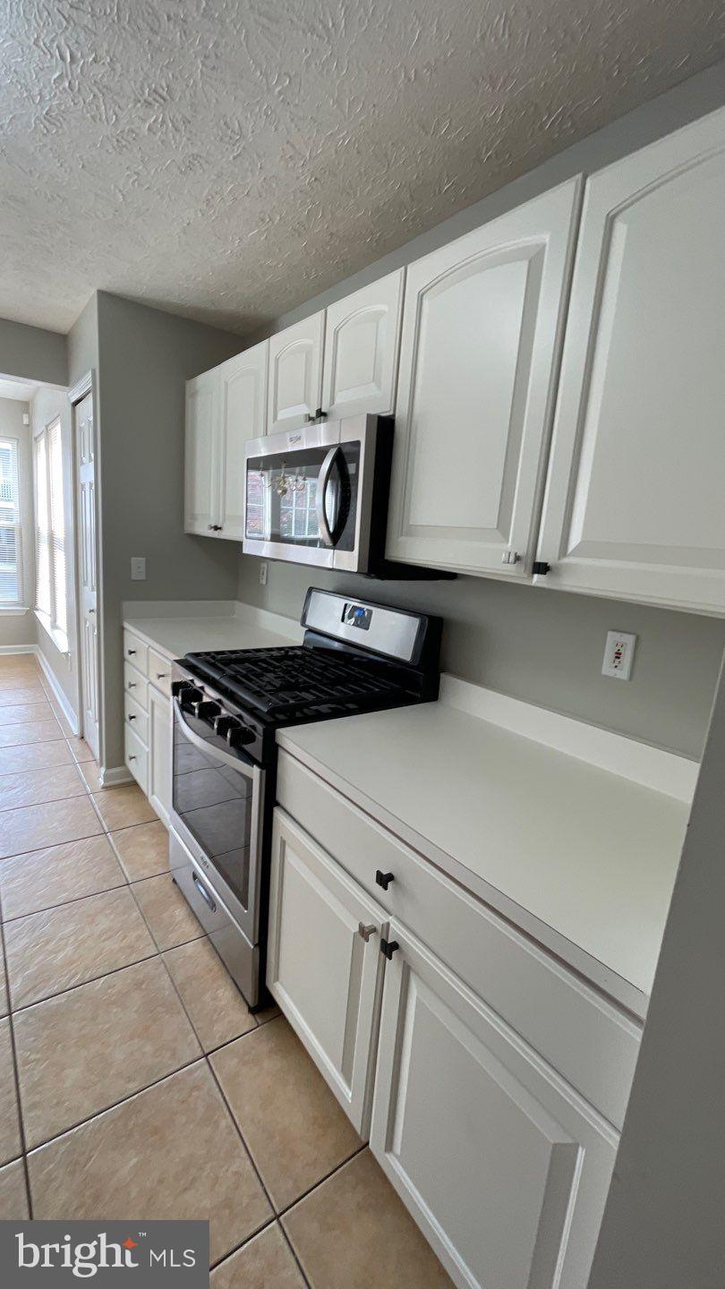 RIDERS RIDGE - Residential Lease