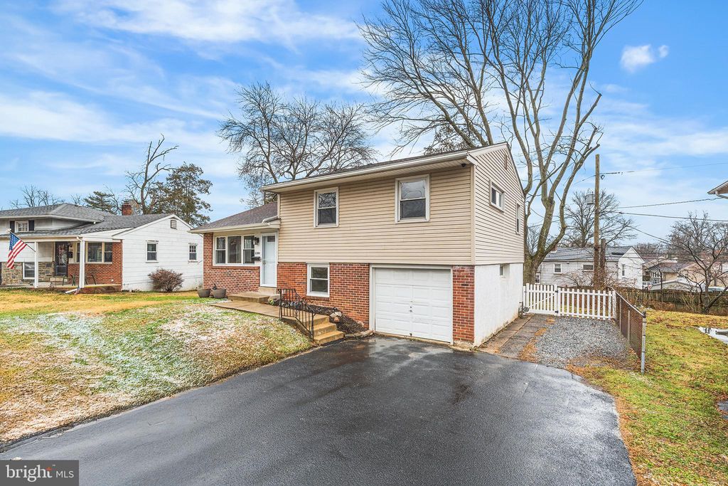 Photo of 1108 Providence Road, SECANE, PA 19018 (MLS # PADE2105652)