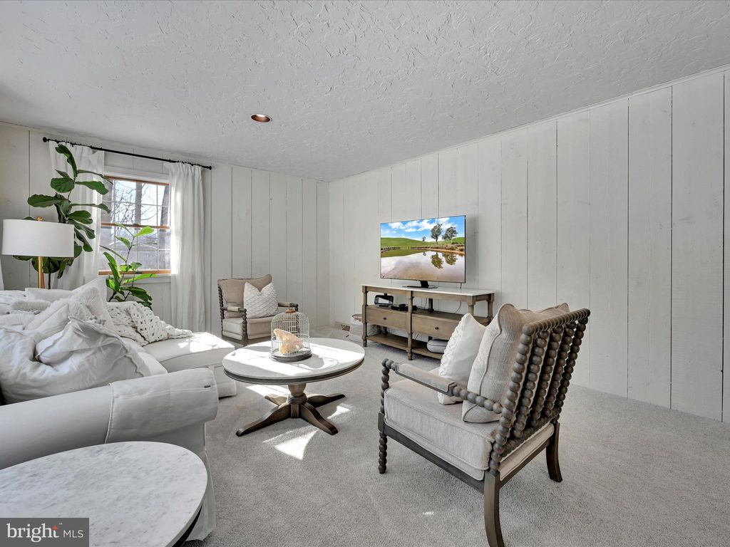 Photo of 33 Laurel Hill Drive, Quarryville, PA 17566 (MLS # PALA2045868)