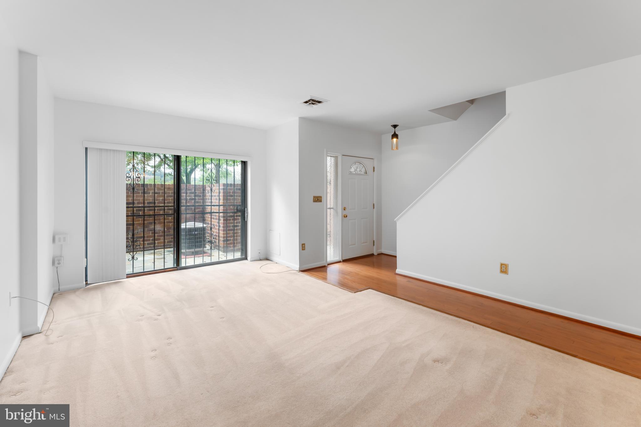1049 MICHIGAN AVENUE NE 1049