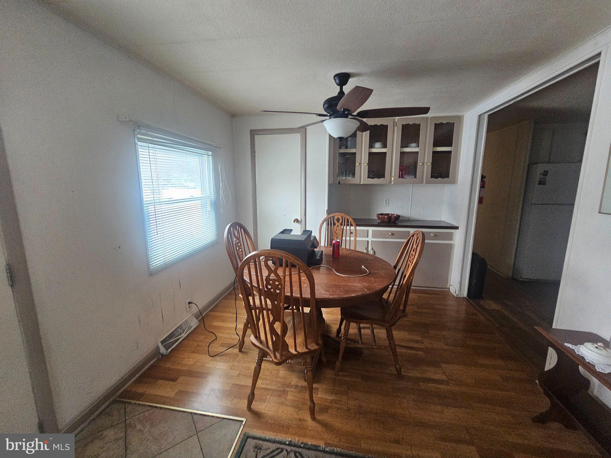 607 MEADOW BROOK LANE