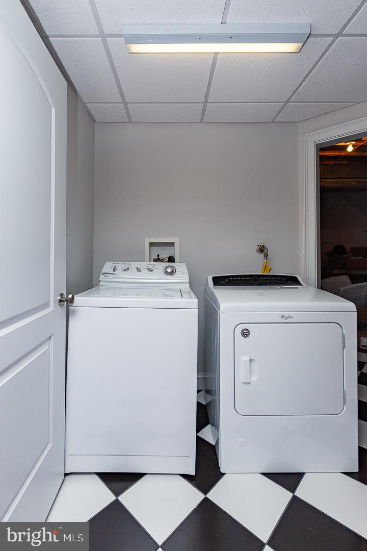 MERION GOLF ESTATES - Residential