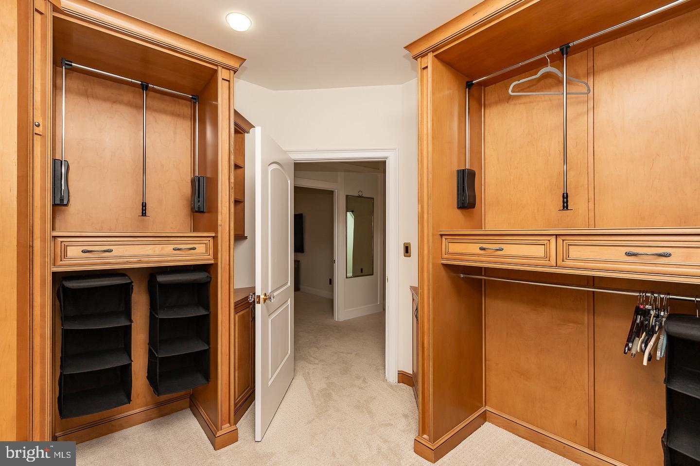 MERION GOLF ESTATES - Residential