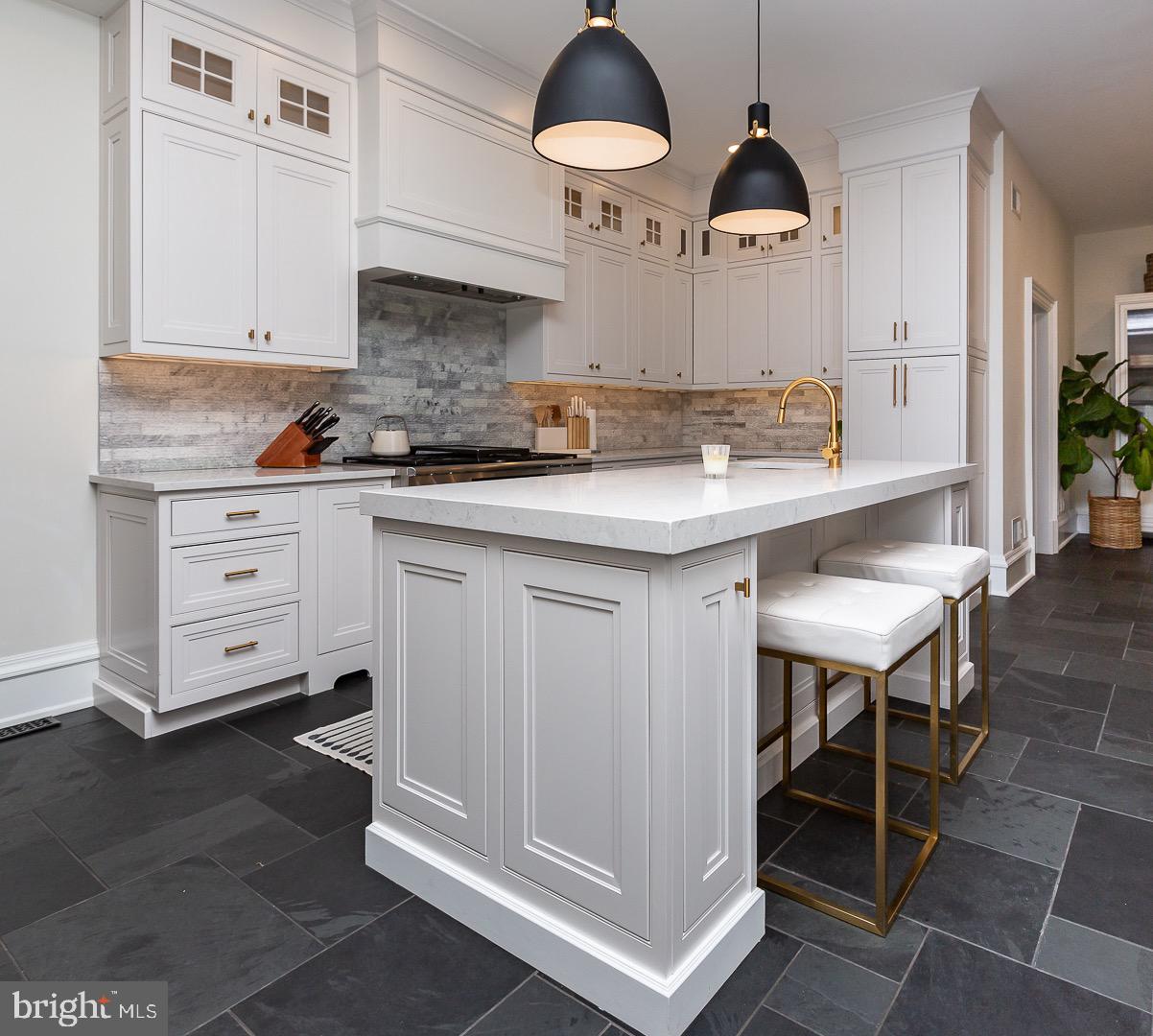 MERION GOLF ESTATES - Residential