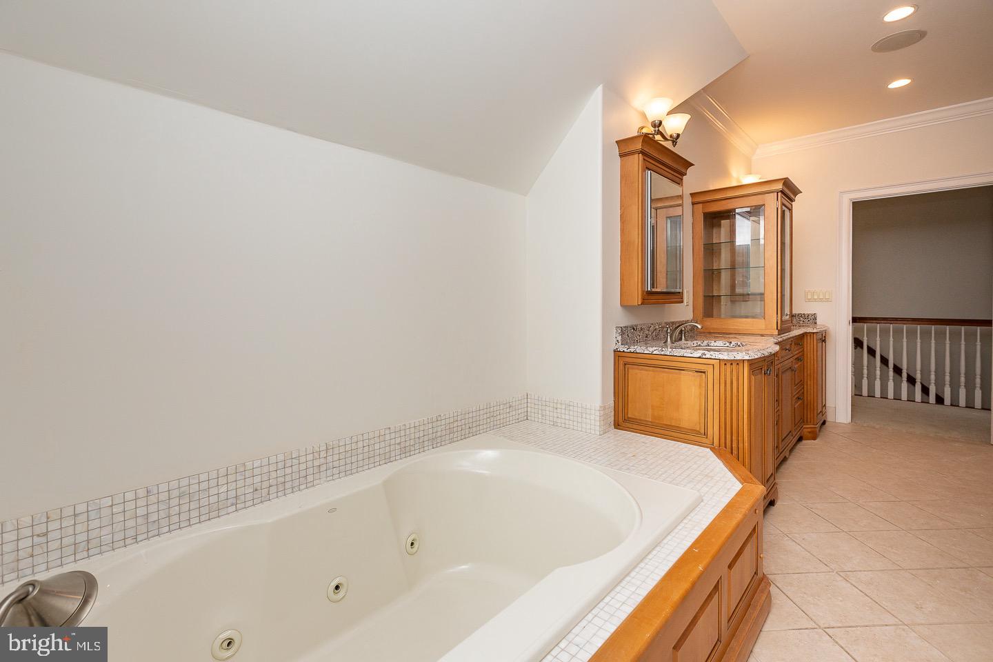 MERION GOLF ESTATES - Residential