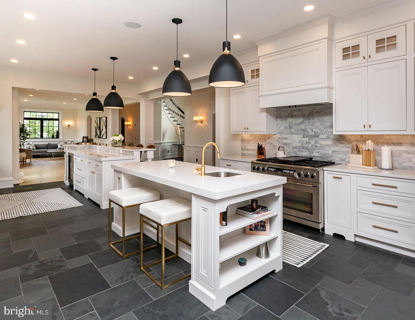 MERION GOLF ESTATES - Residential