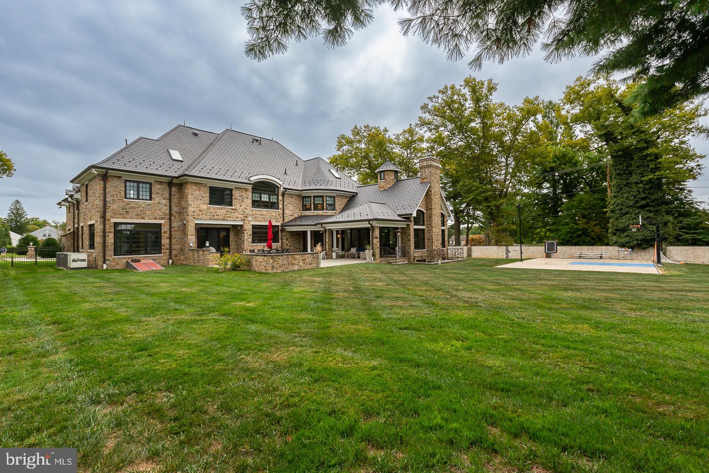 MERION GOLF ESTATES - Residential