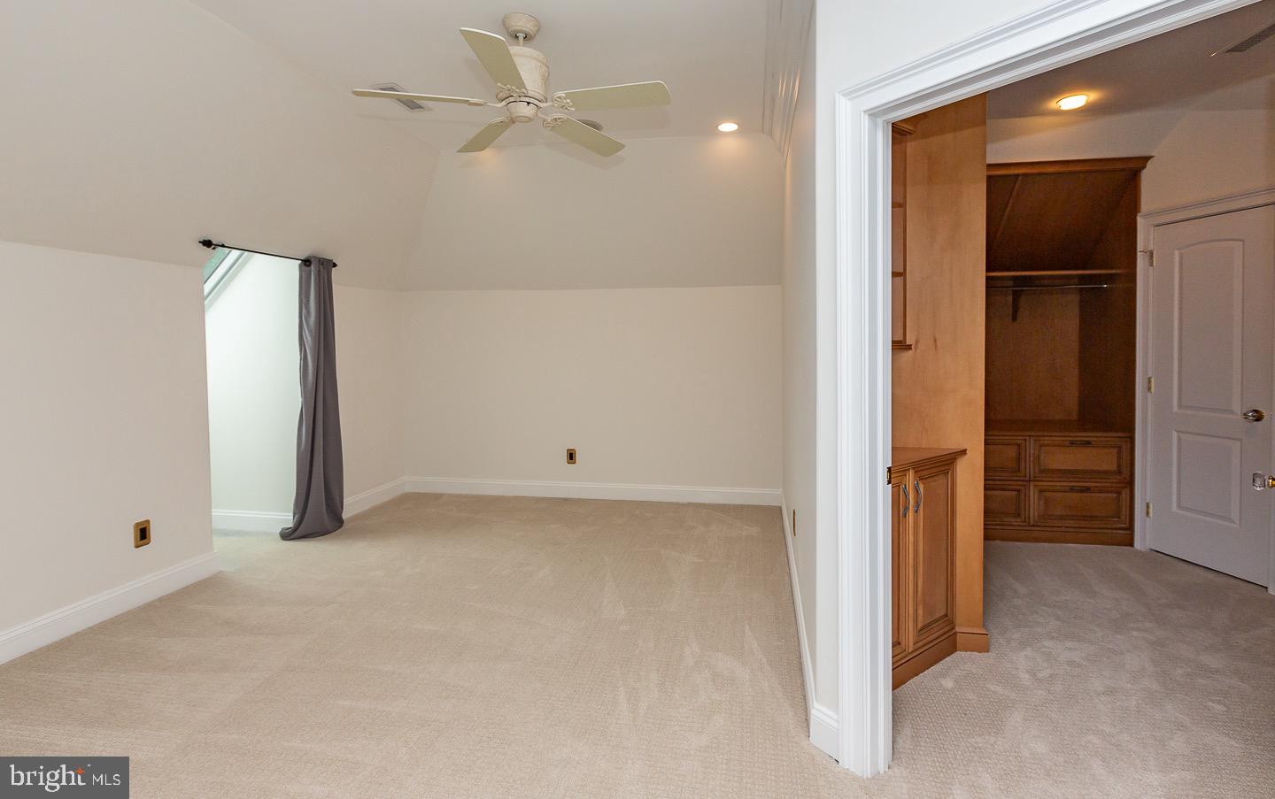 MERION GOLF ESTATES - Residential