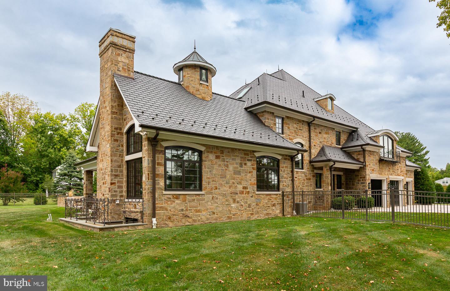 MERION GOLF ESTATES - Residential