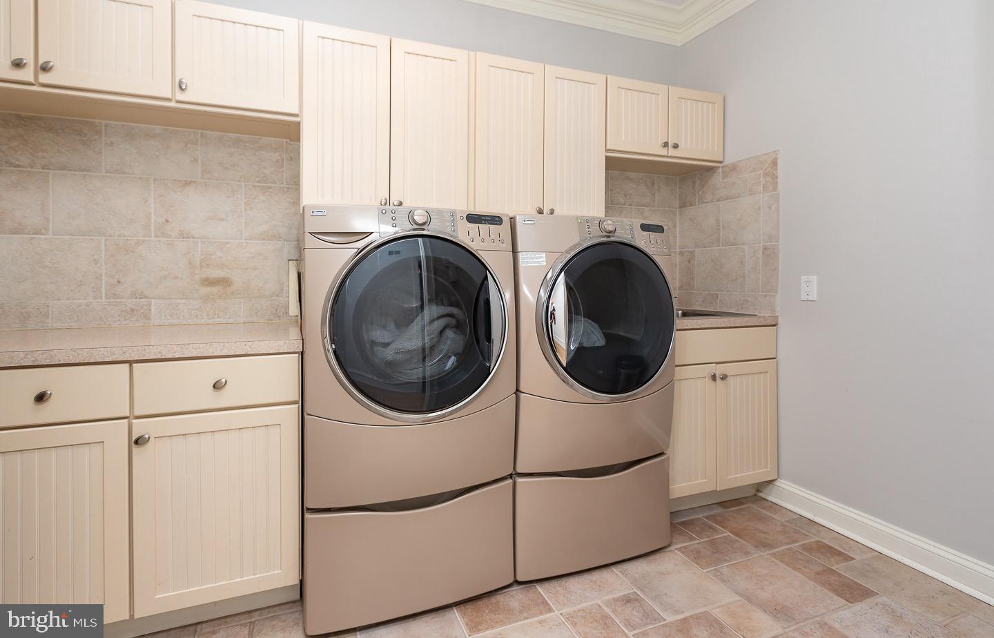 MERION GOLF ESTATES - Residential