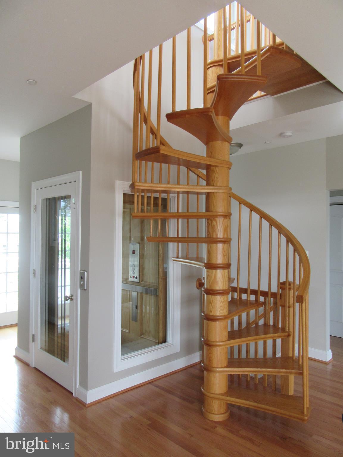 SWAN POINT - Residential