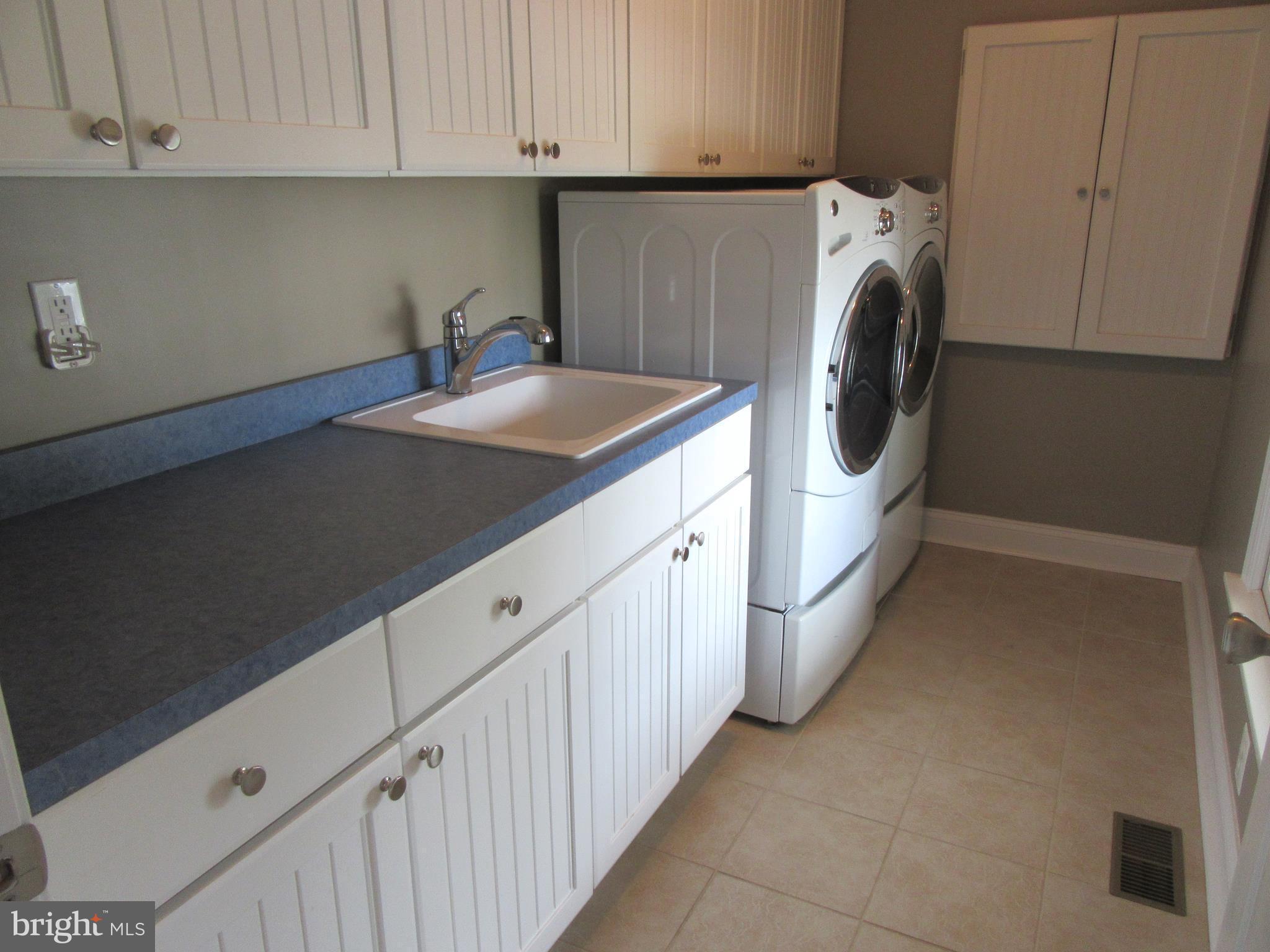 SWAN POINT - Residential