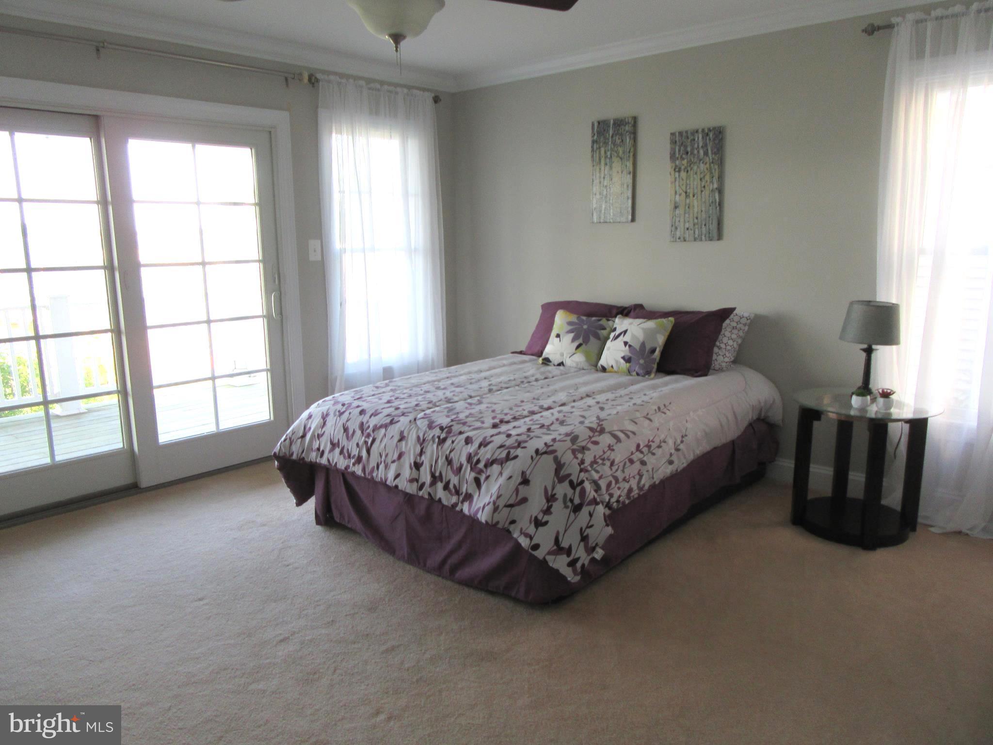 SWAN POINT - Residential