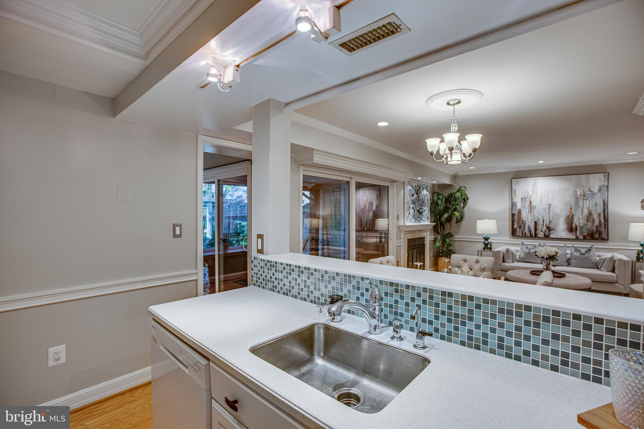 WATERS EDGE - Residential