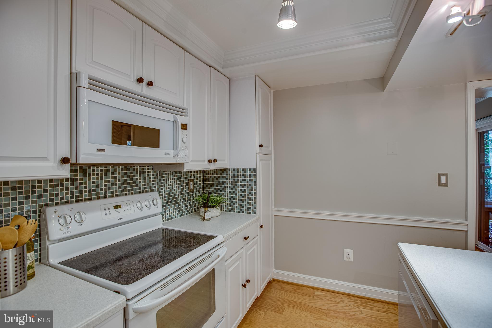 WATERS EDGE - Residential