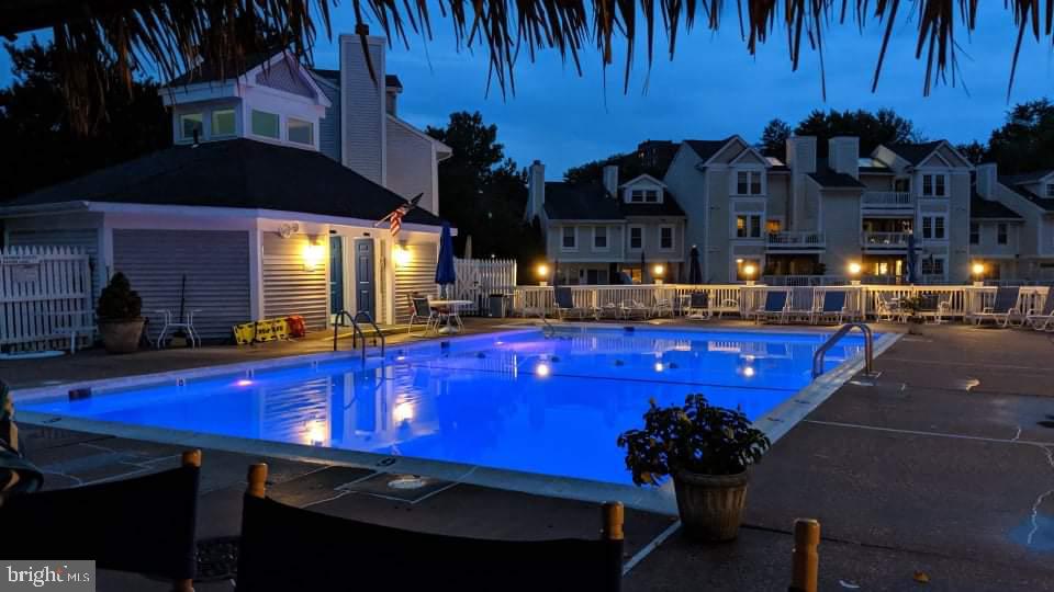 WATERS EDGE - Residential