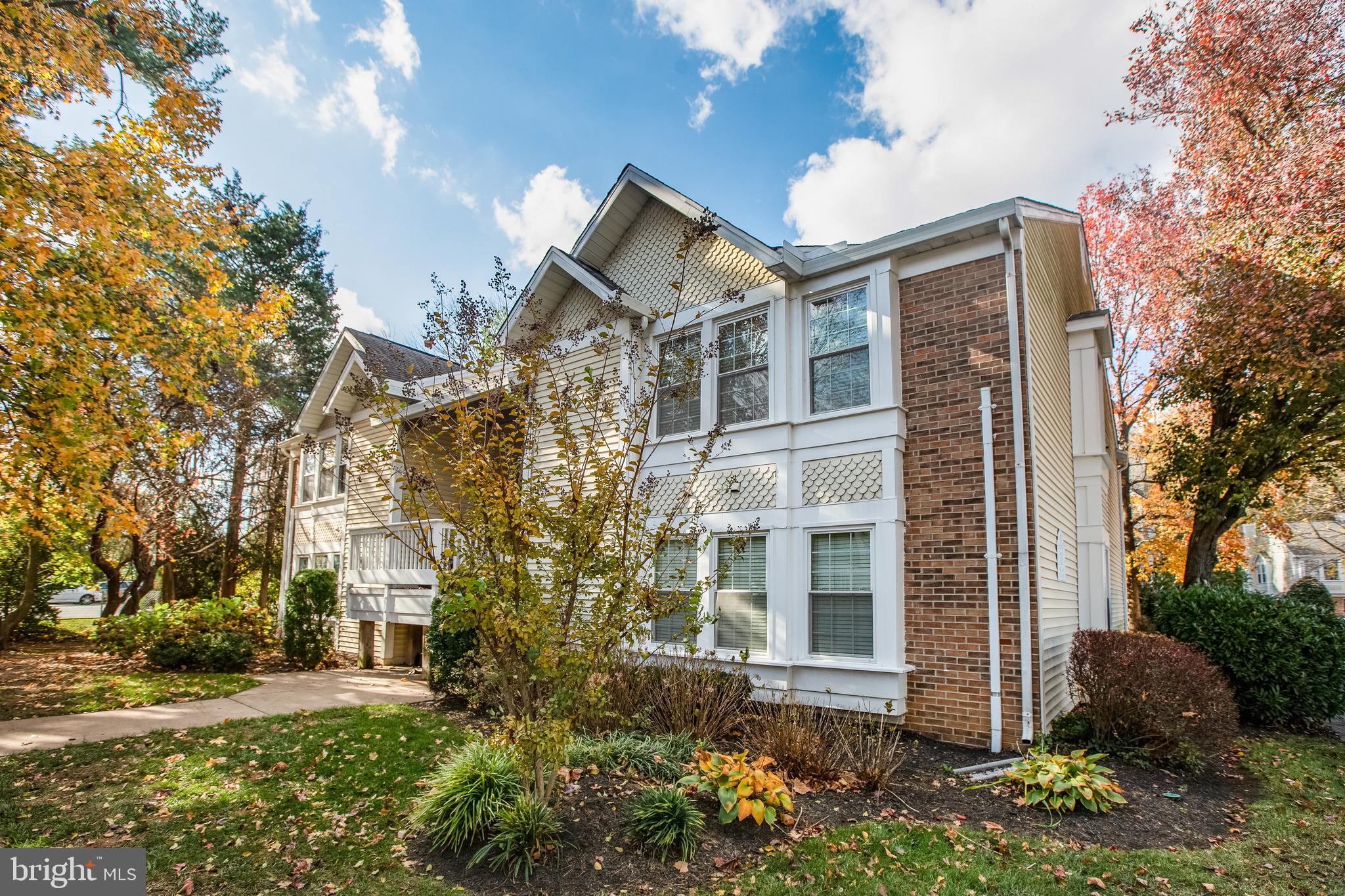 WATERS EDGE - Residential