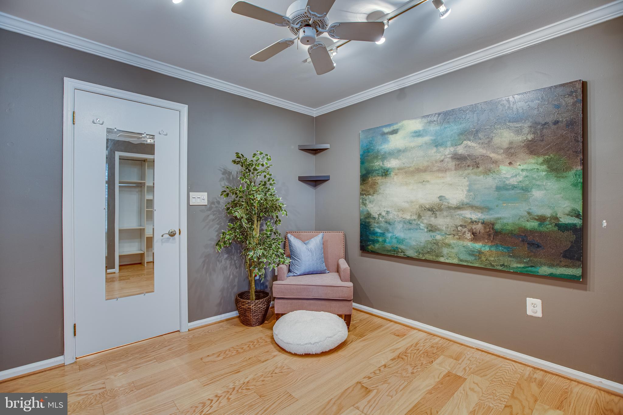 WATERS EDGE - Residential