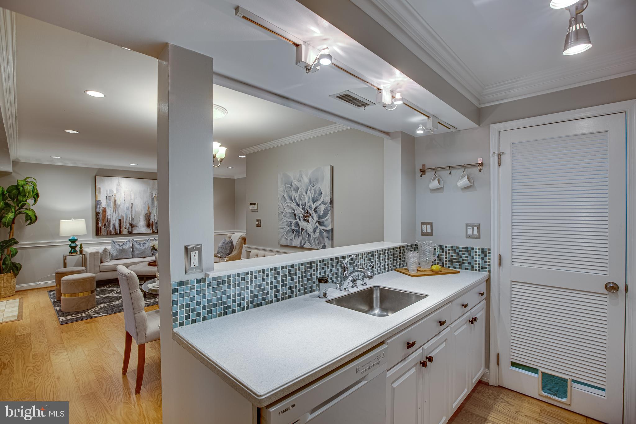 WATERS EDGE - Residential