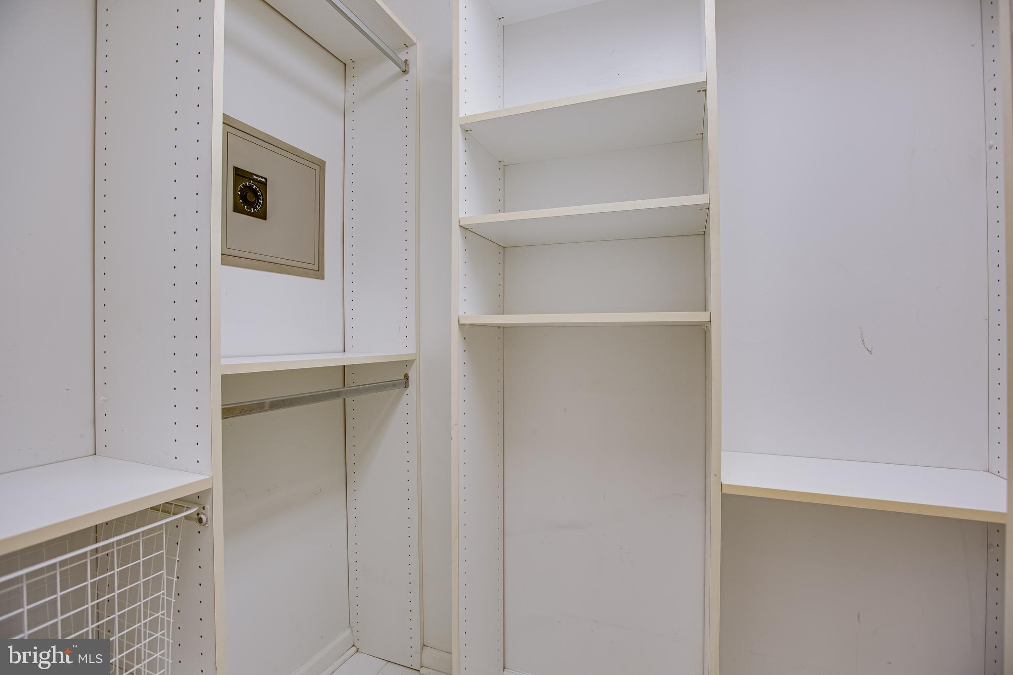 WATERS EDGE - Residential