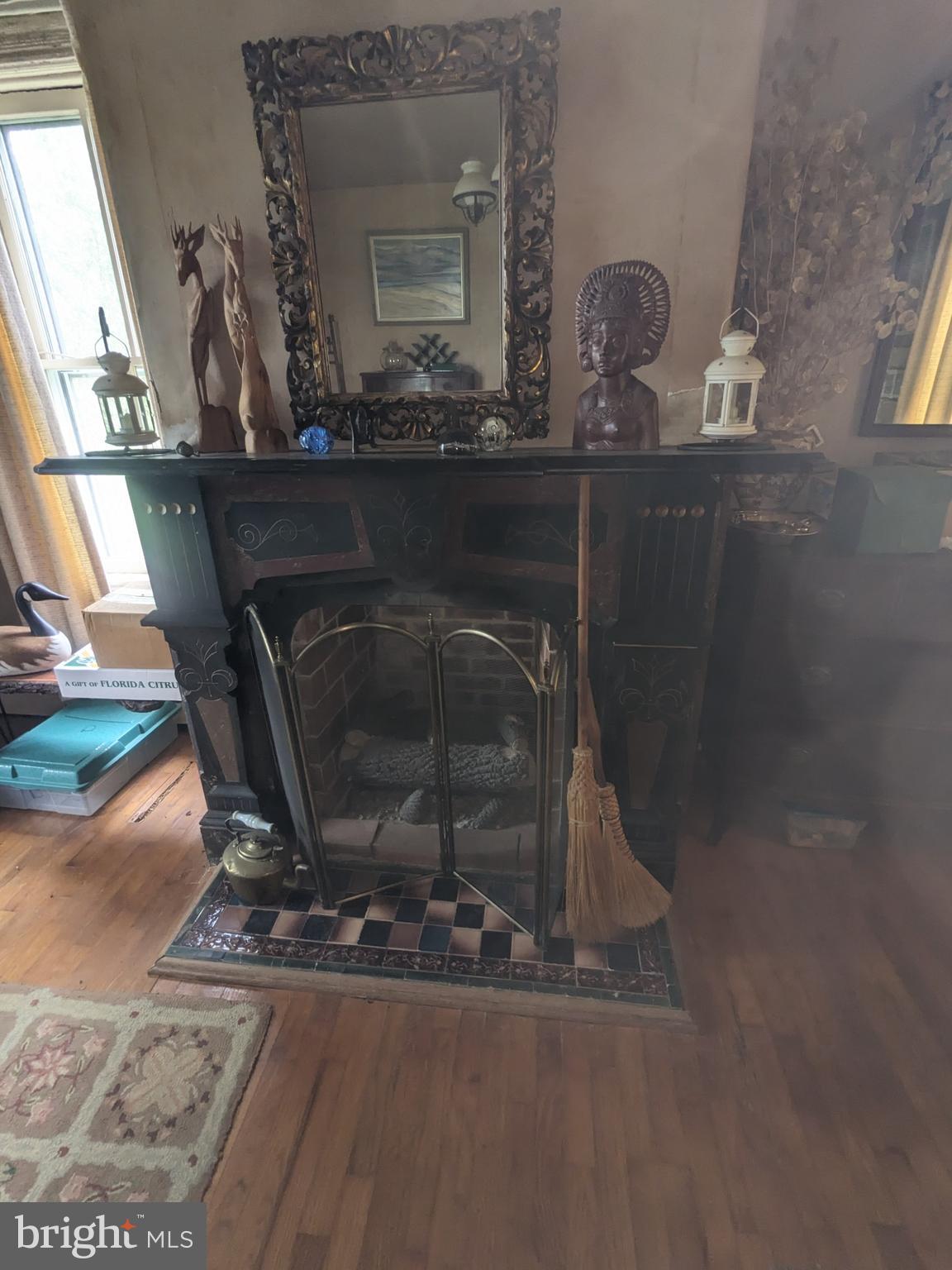 CENTREVILLE - Commercial Sale