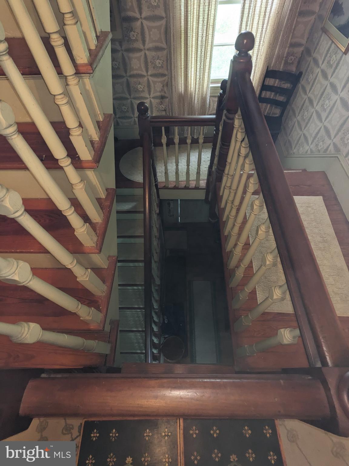 CENTREVILLE - Commercial Sale