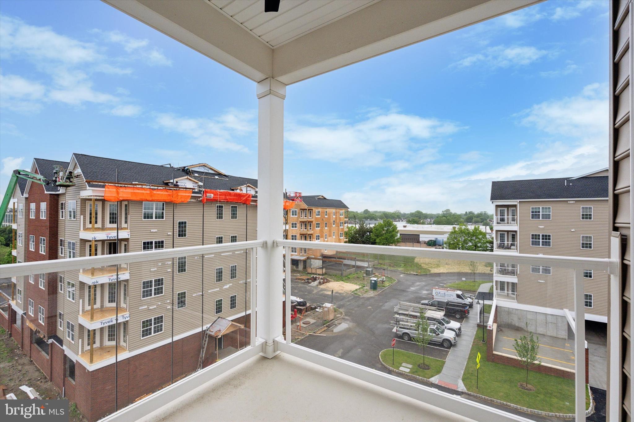 RADCLIFFE COURT - Residential