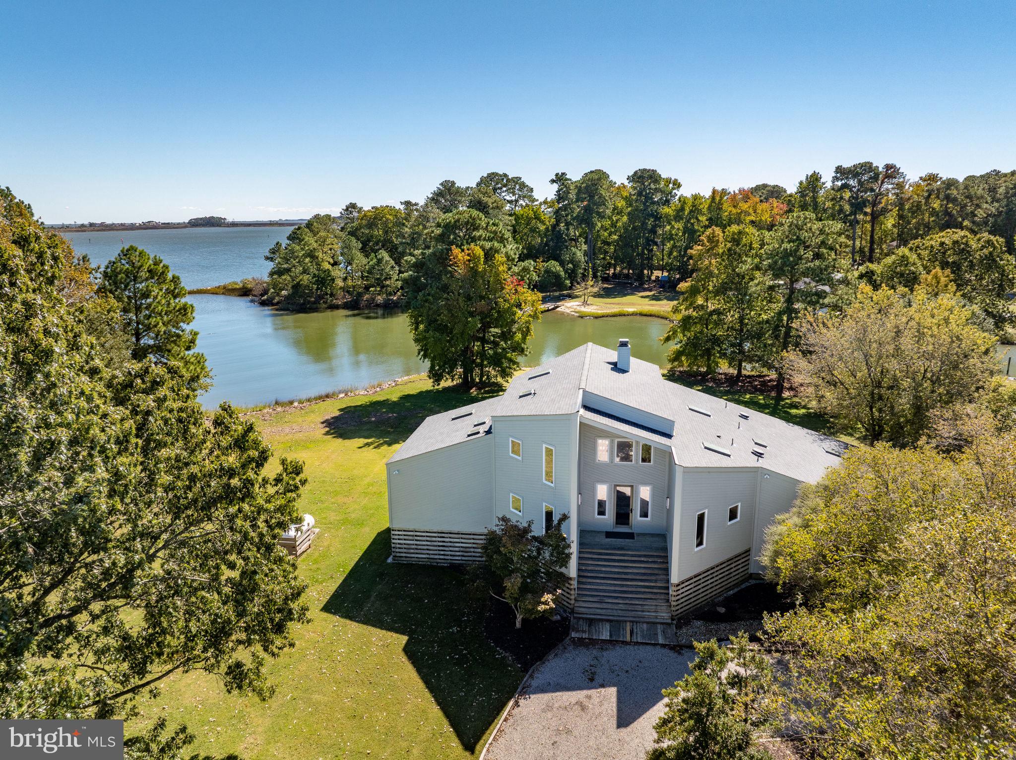 102 TUE MARSH LANE