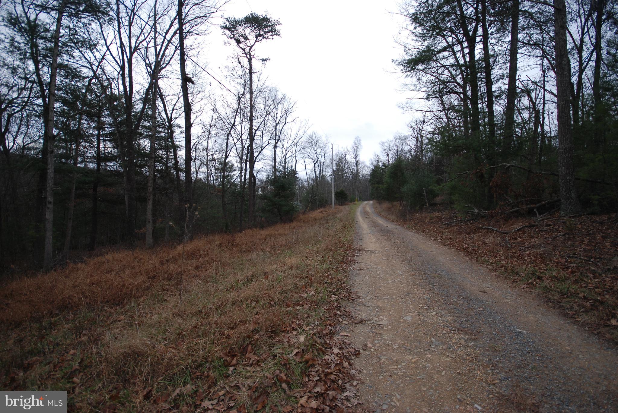 STAGECOACH STOP @ CAPON BRIDGE - Land