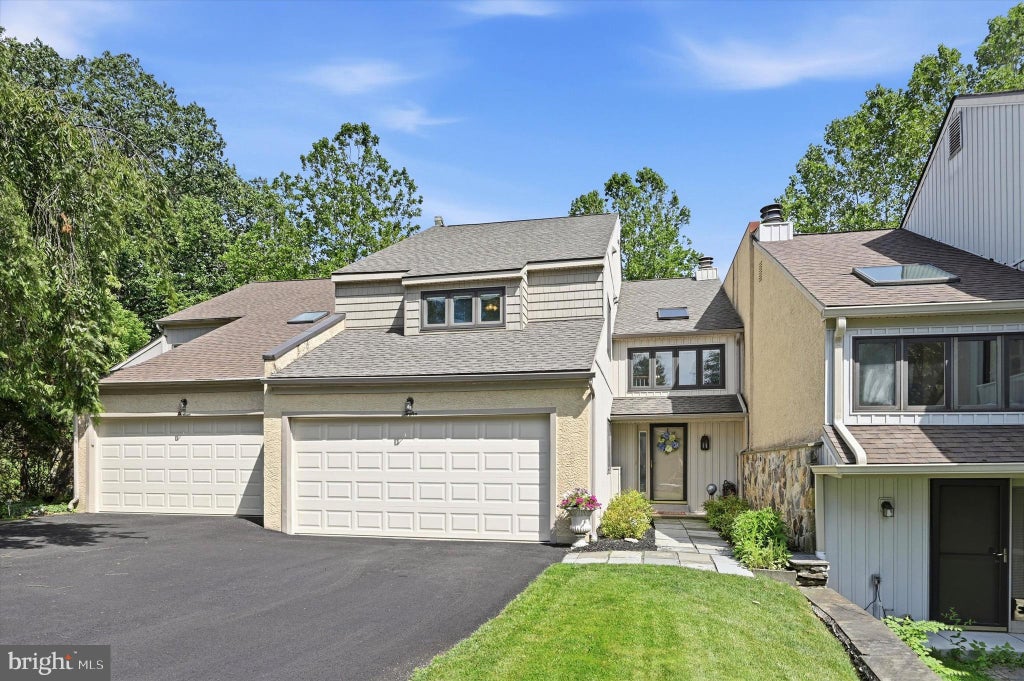 Photo of 12 Kincaid Court, MEDIA, PA 19063 (MLS # PADE2118172)