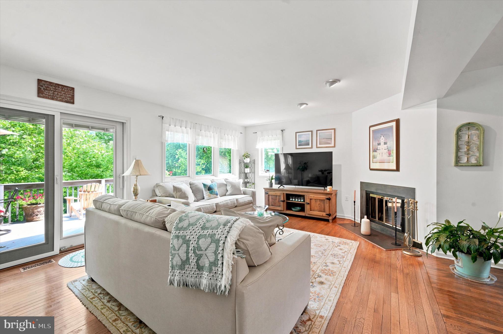 12 KINCAID COURT