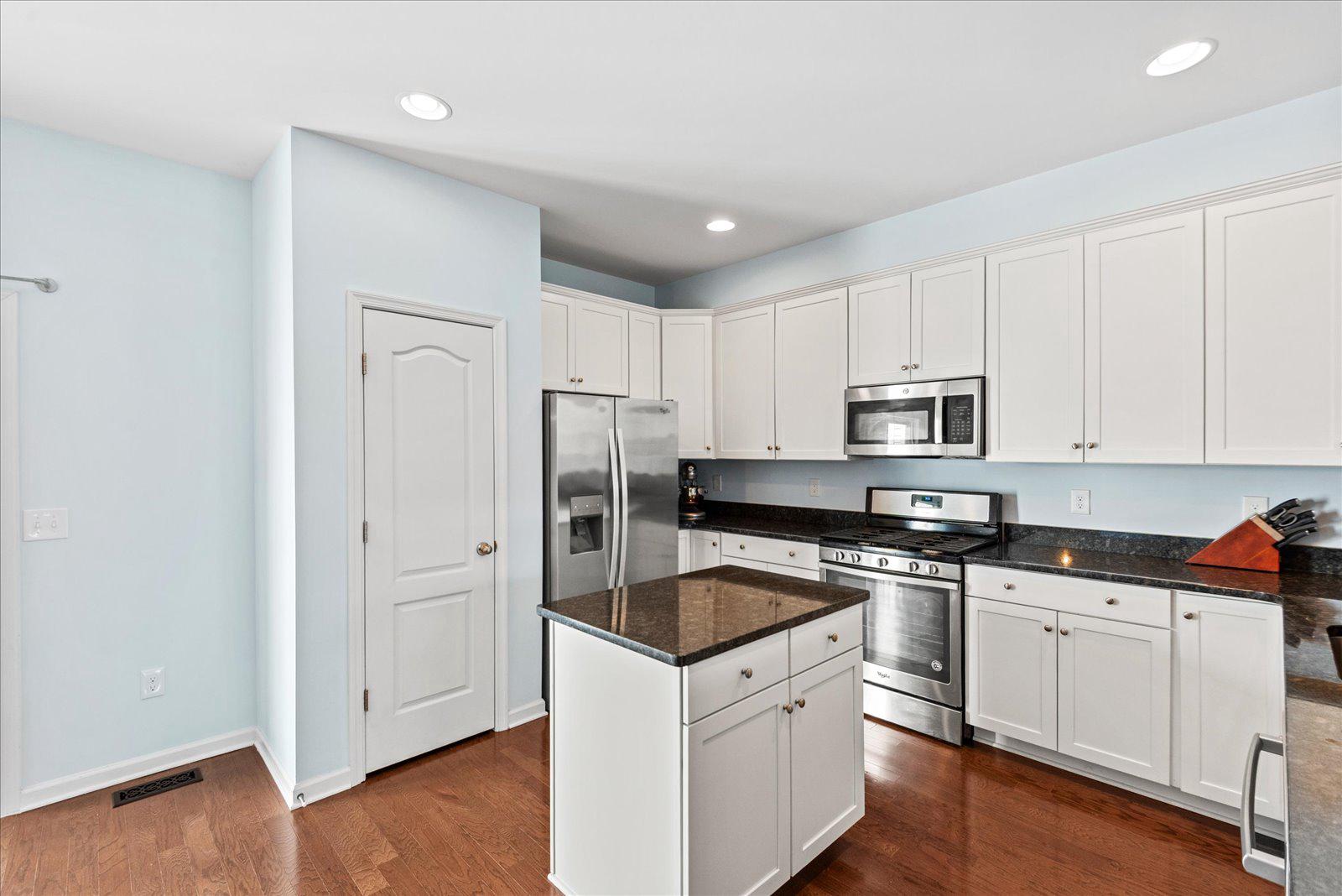 1506 HUDGINS FARM CIRCLE