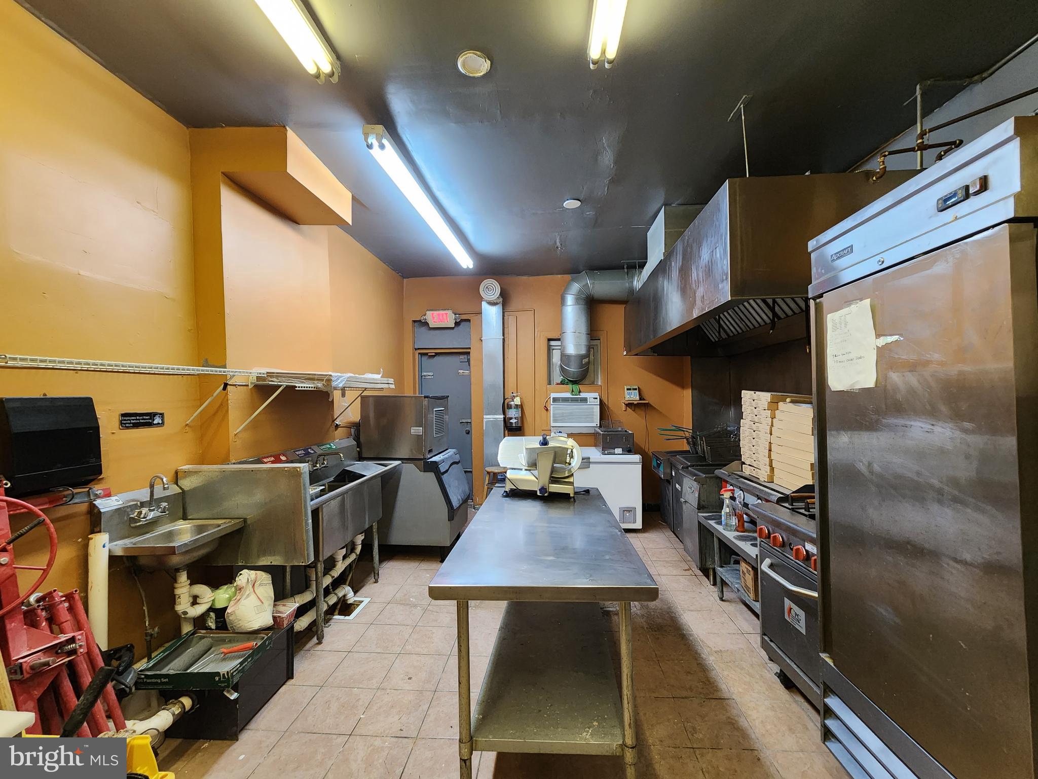 BROADWAY EAST - Residential