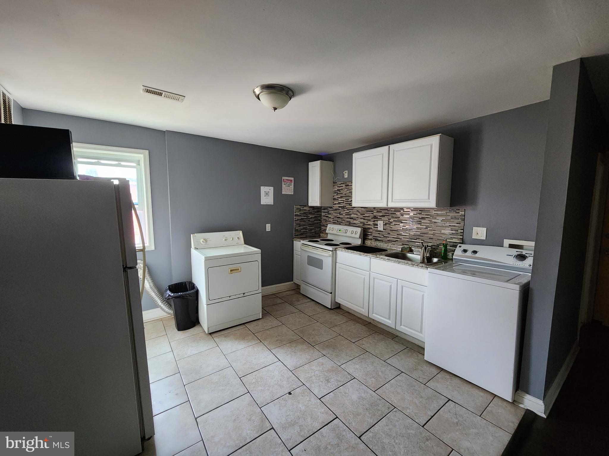 BROADWAY EAST - Residential