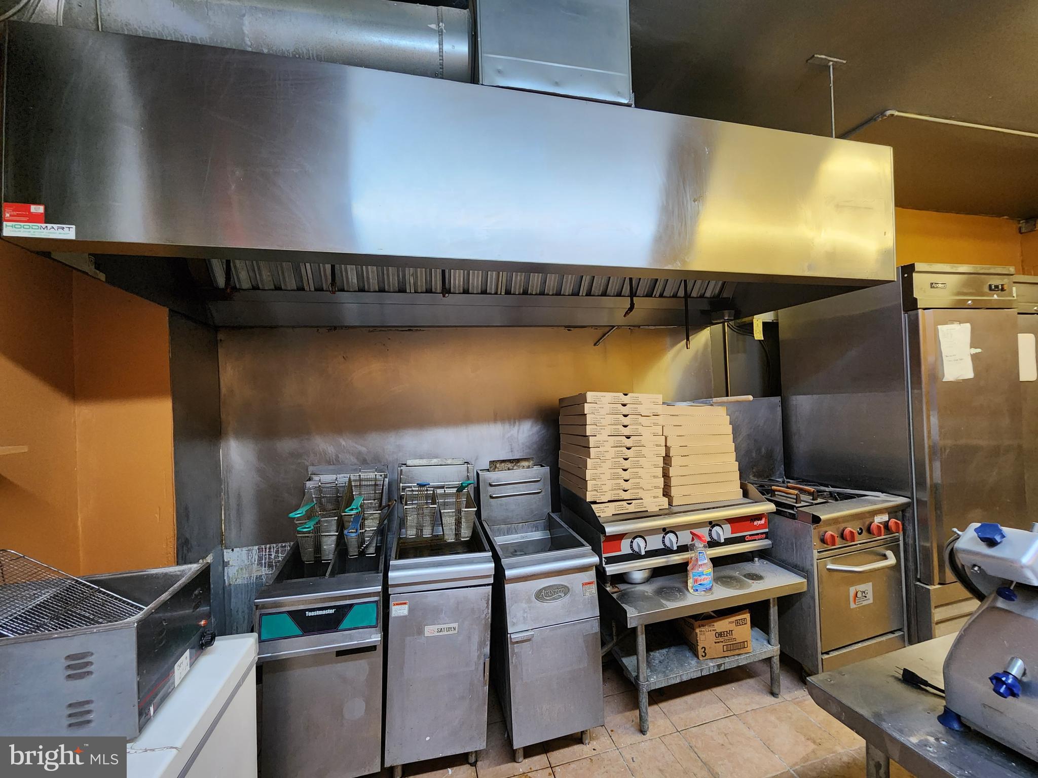 BROADWAY EAST - Residential