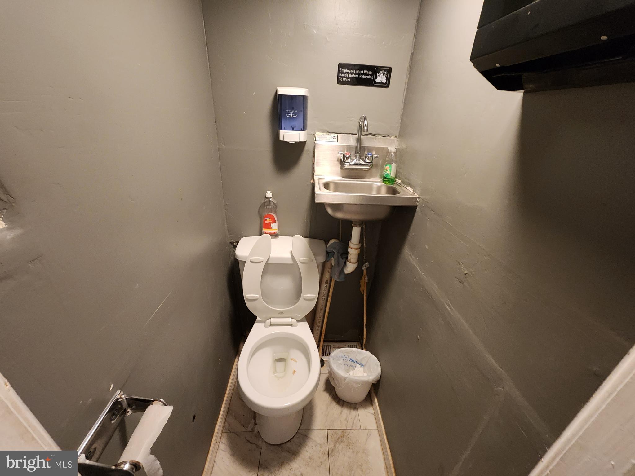 BROADWAY EAST - Residential