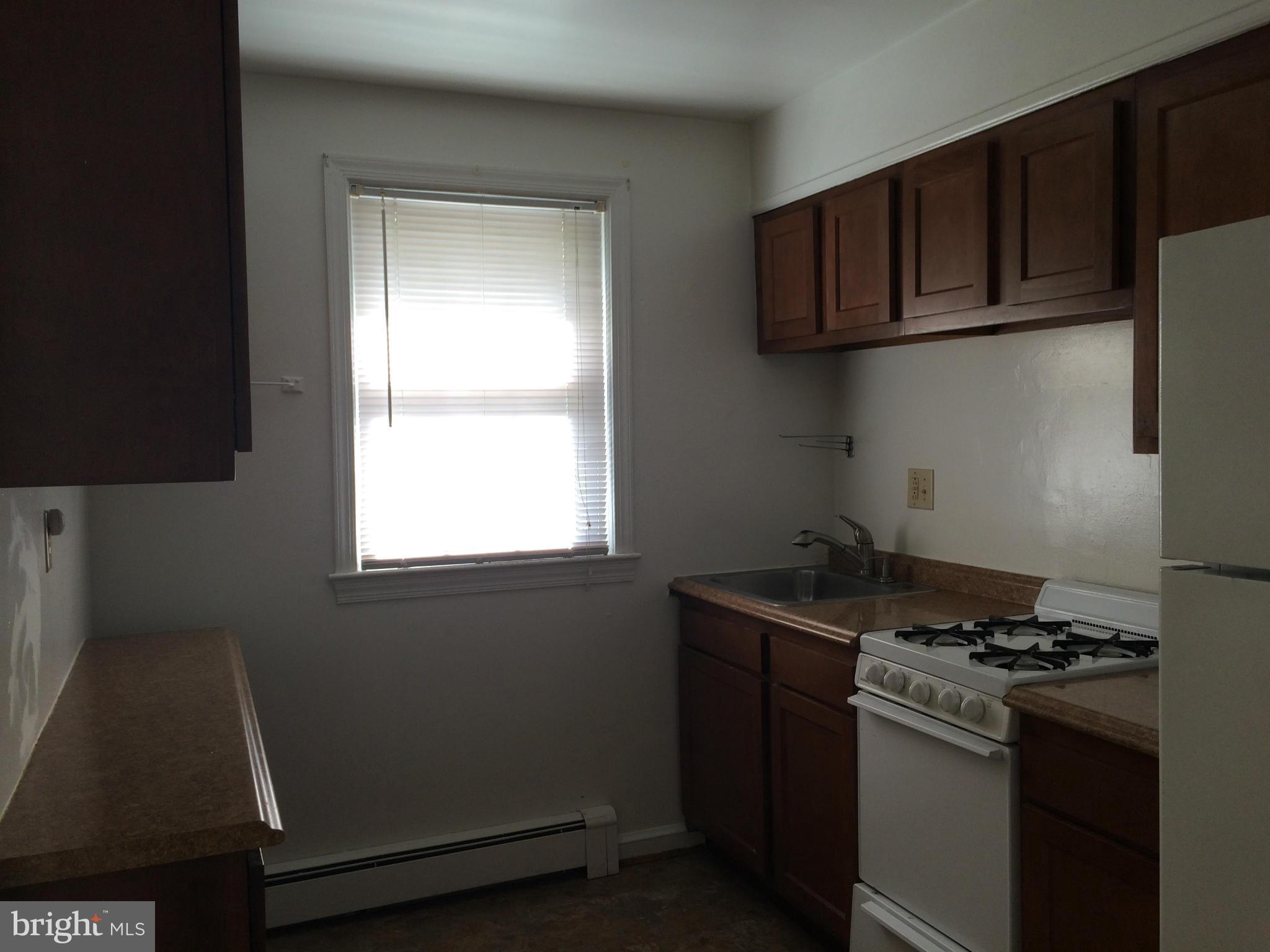 LAUREL PARK - Residential Lease