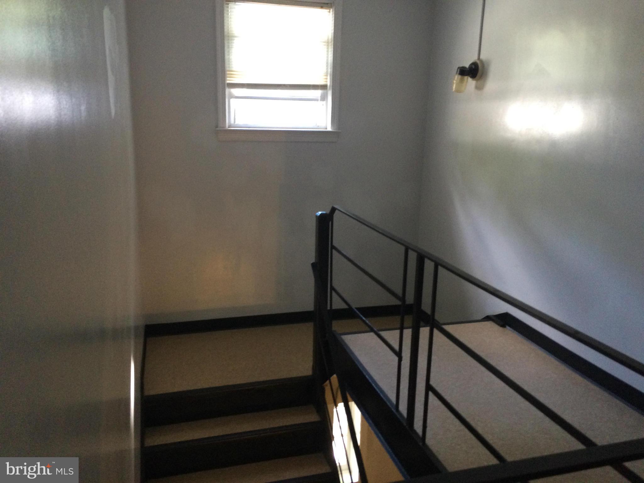 LAUREL PARK - Residential Lease