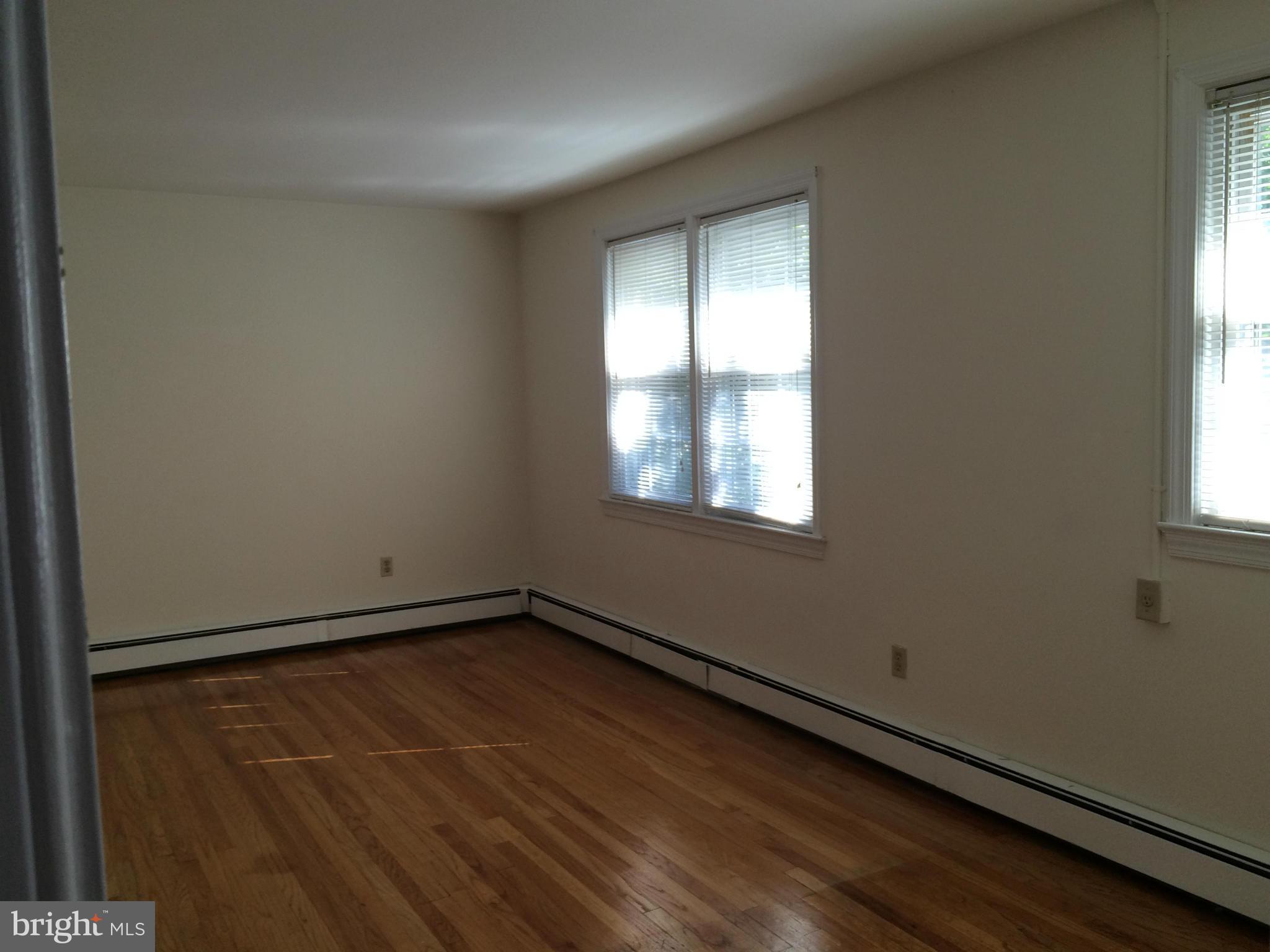 LAUREL PARK - Residential Lease