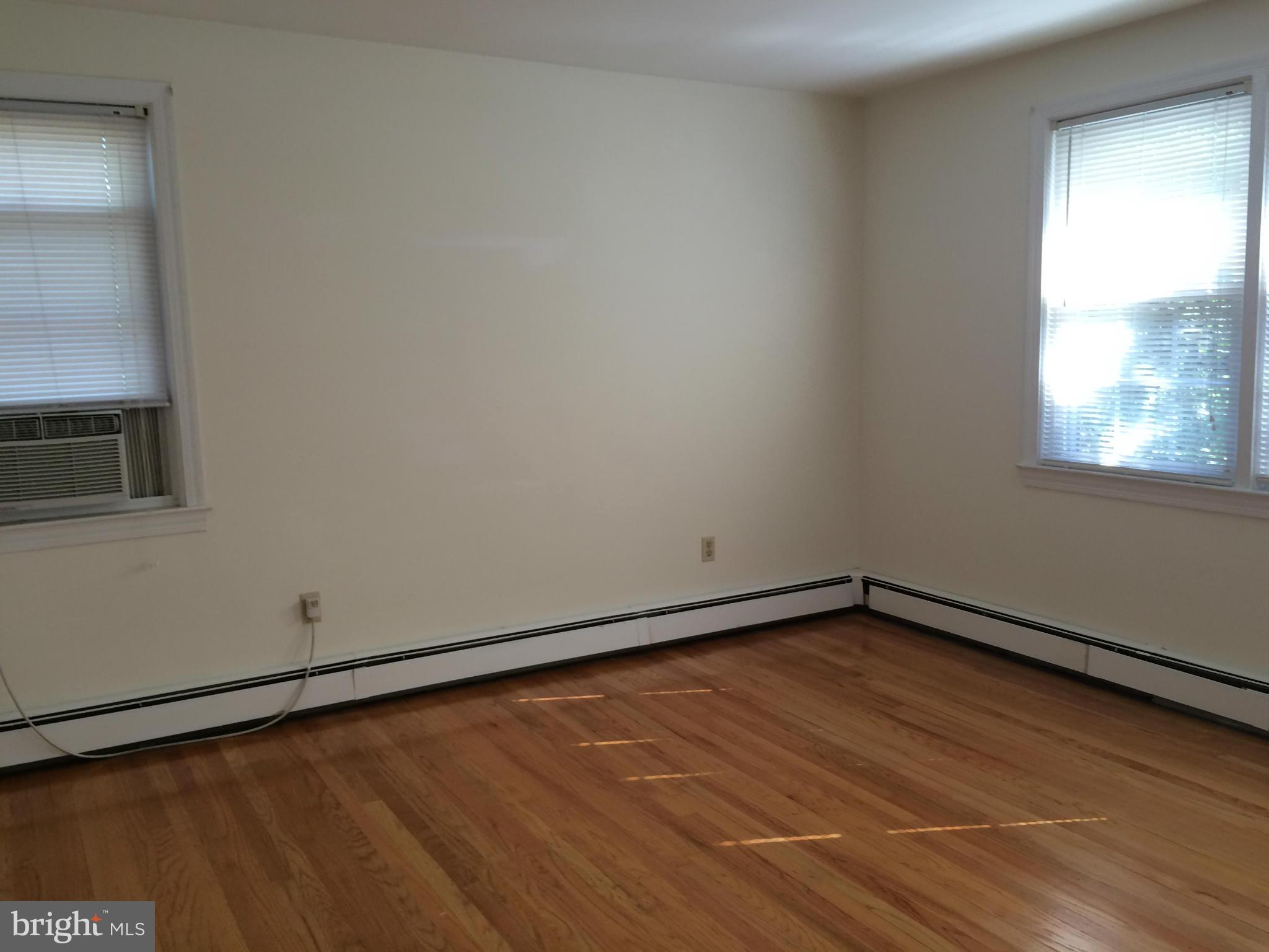 LAUREL PARK - Residential Lease