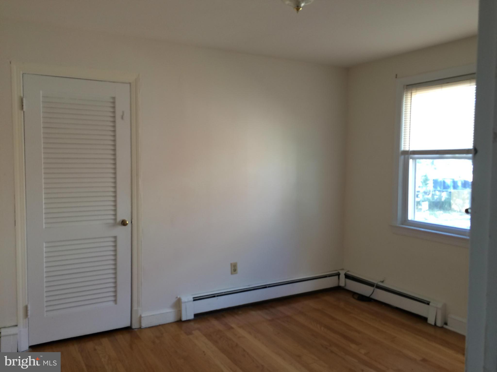 LAUREL PARK - Residential Lease