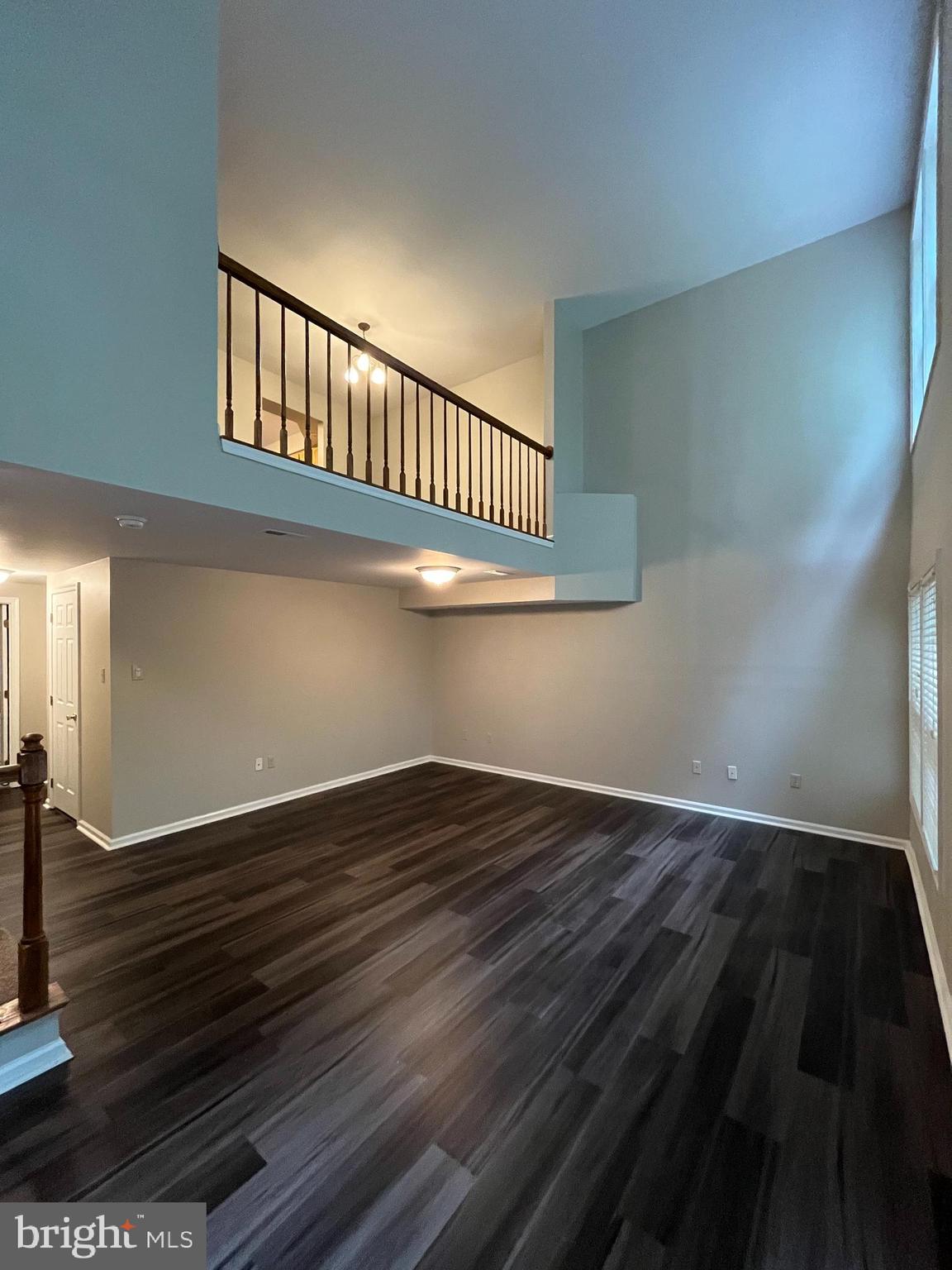 WHITE OAK - Residential Lease