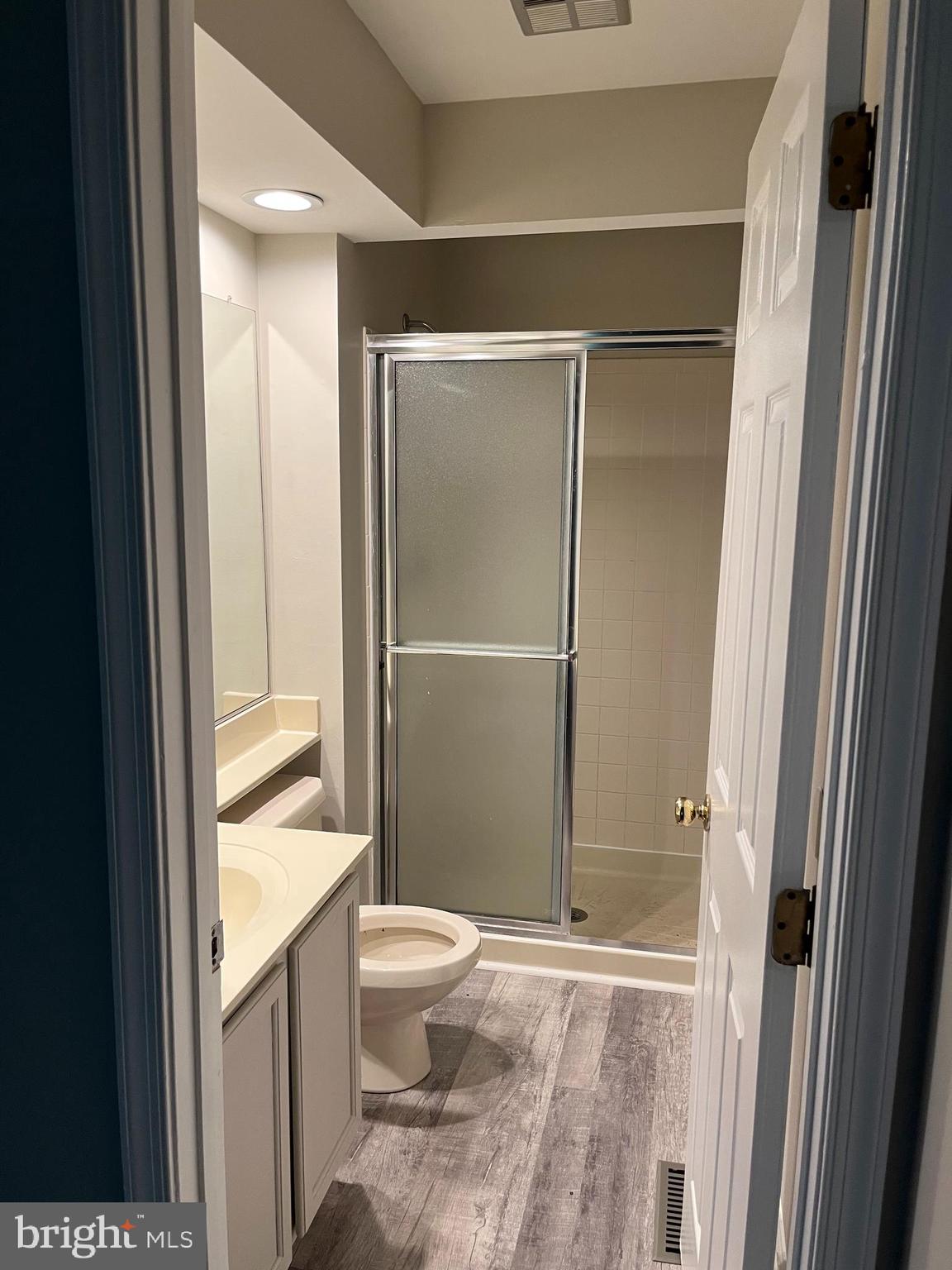 WHITE OAK - Residential Lease